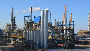 Removing heavy polycyclic aromatic hydrocarbons